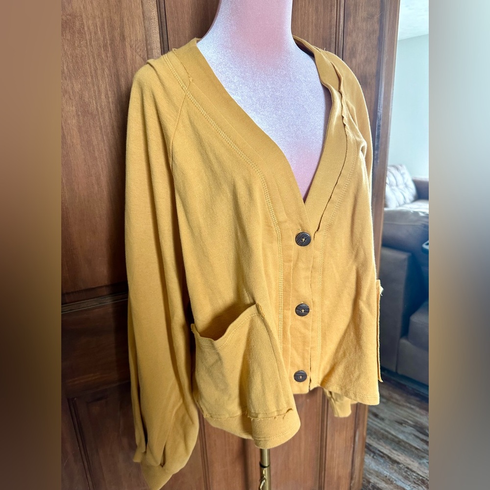 Cropped Cardigan